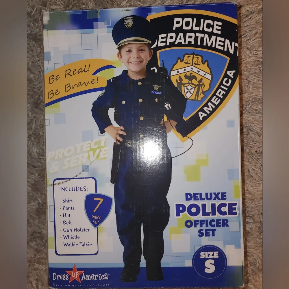 Kids Police Officer/ hat, Belt, shirt, pants, gun holster and walkie-talkie - Picture 3 of 6